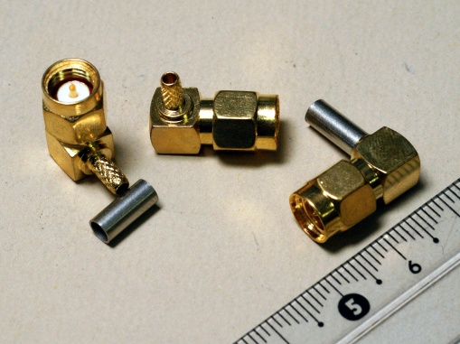 SMA-8603 (штекер на кабель, обжим, пр.угол, на RG174/U)
